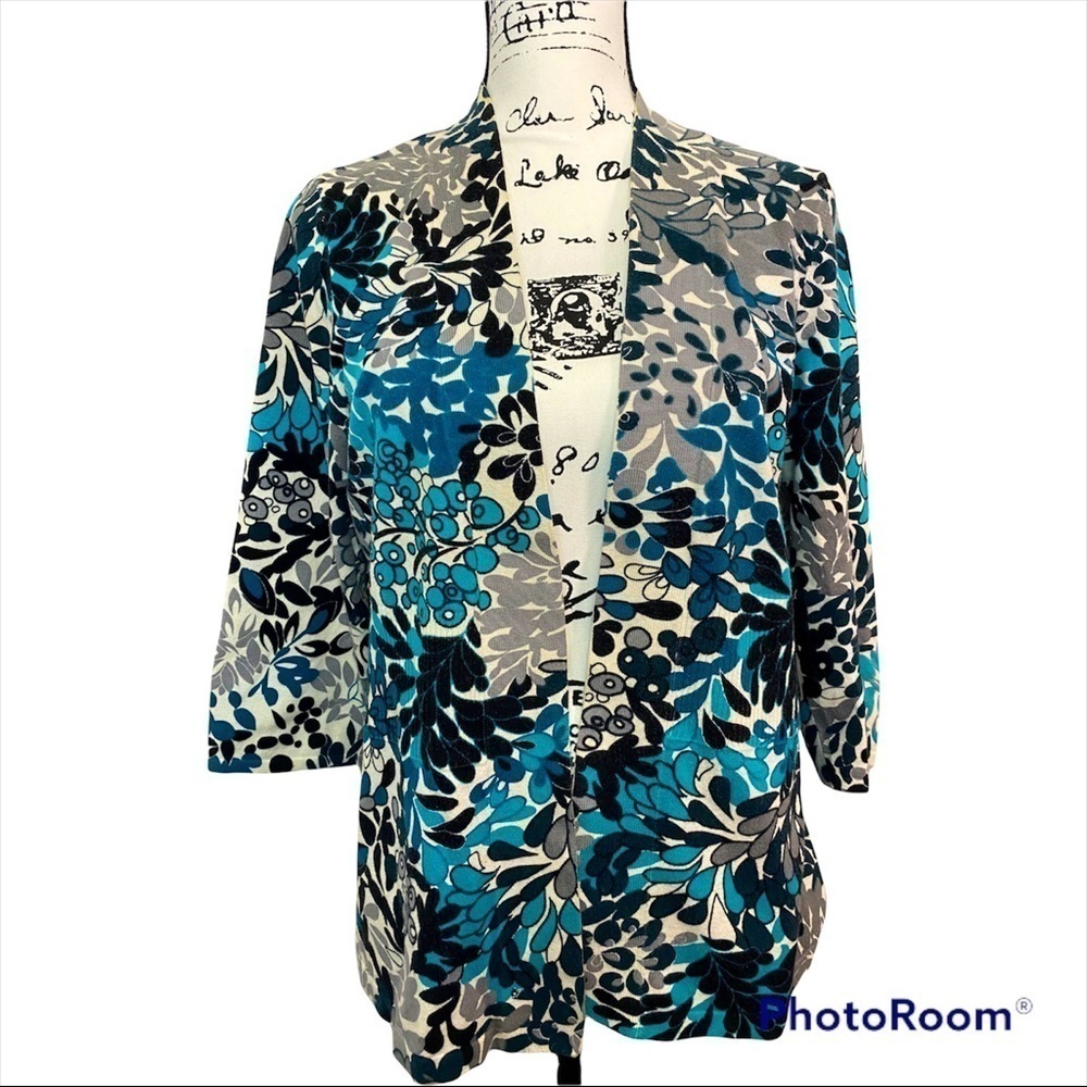 🌿Christopher & Banks woman’s teal black white and grey sweater size M. Y-12